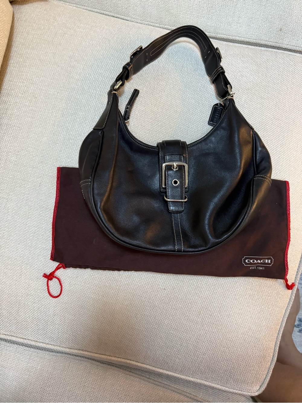 Vintage Coach Black Leather Hamptons Buckle Hobo Bag 7548 - Like New w/ Dustbag